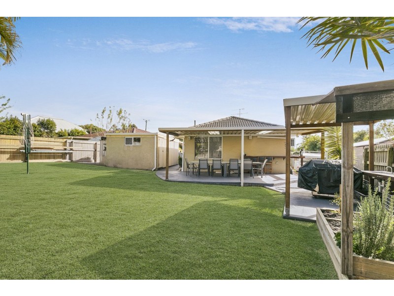 15 Stuart Street, Capalaba QLD 4157