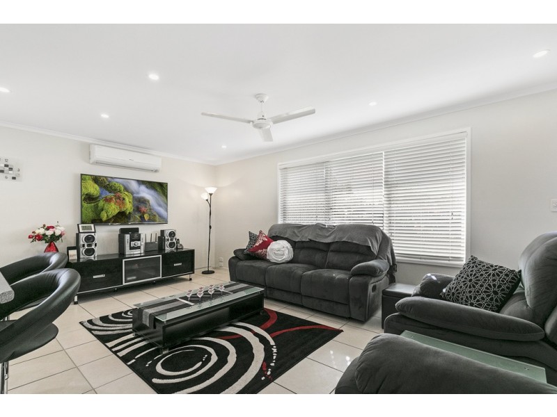15 Stuart Street, Capalaba QLD 4157