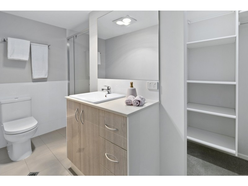 3/52-54 Napier Street, Birkdale QLD 4159