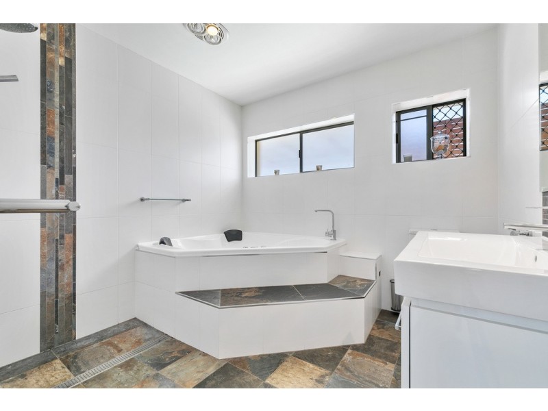 14 Jon Street, Capalaba QLD 4157