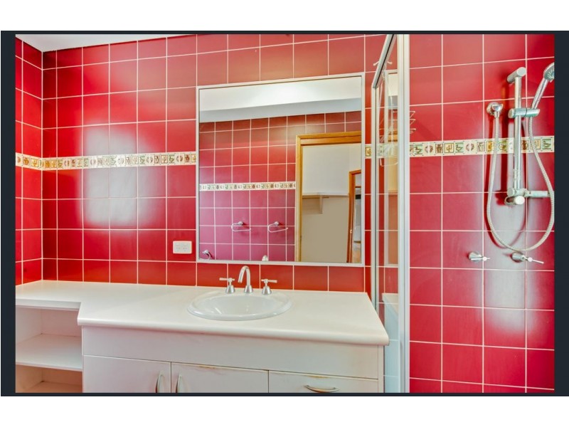 24 Buckland Street, Wellington Point QLD 4160