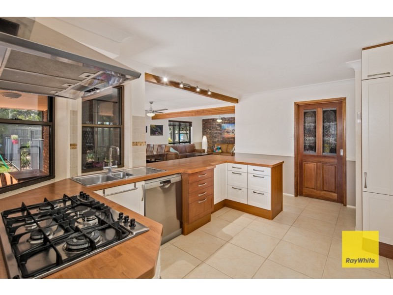 6 Macadamia Street, Victoria Point QLD 4165