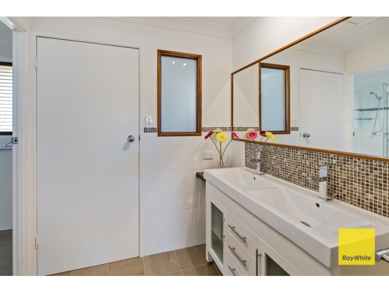 6 Macadamia Street, Victoria Point QLD 4165