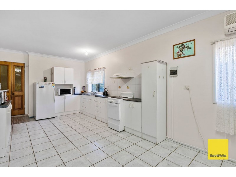 293 Redland Bay Rd, Capalaba QLD 4157
