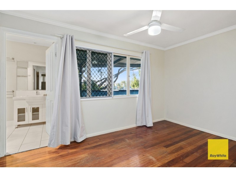 151 Redland Bay Road, Capalaba QLD 4157