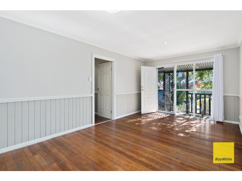151 Redland Bay Road, Capalaba QLD 4157