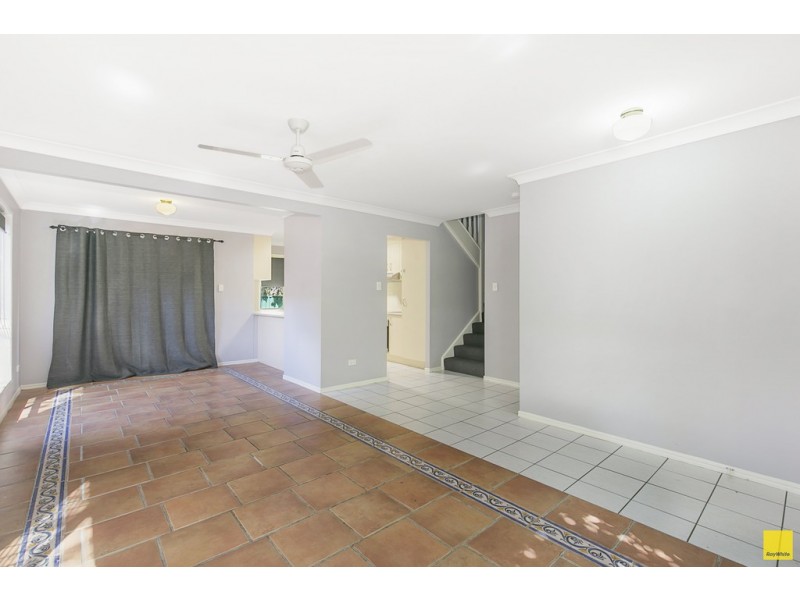 1/2 Denison Court, Capalaba QLD 4157