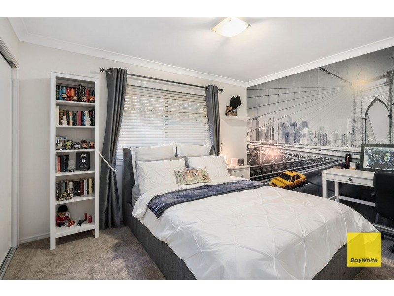 33 Denham Boulevard, Redland Bay QLD 4165