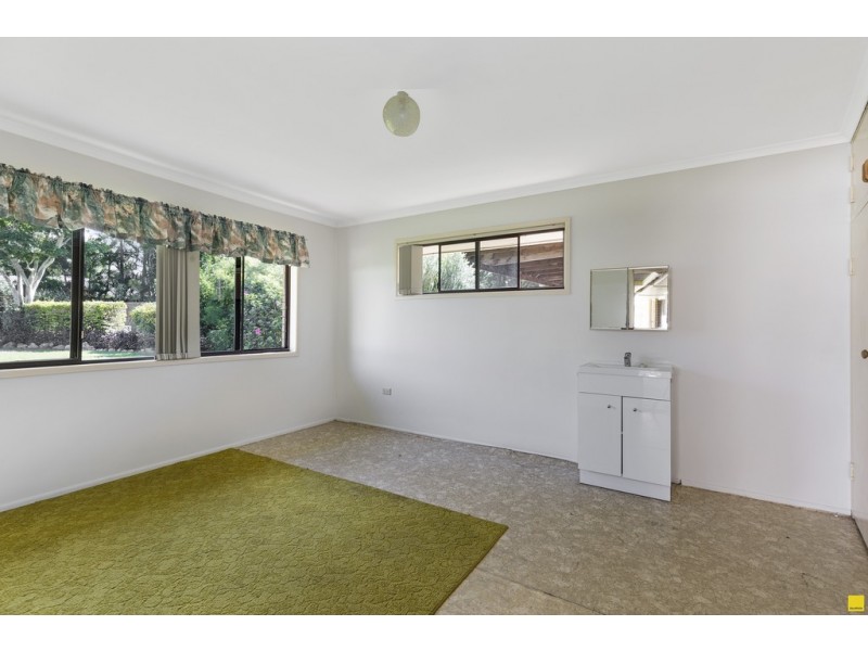 12 Valantine Road, Birkdale QLD 4159