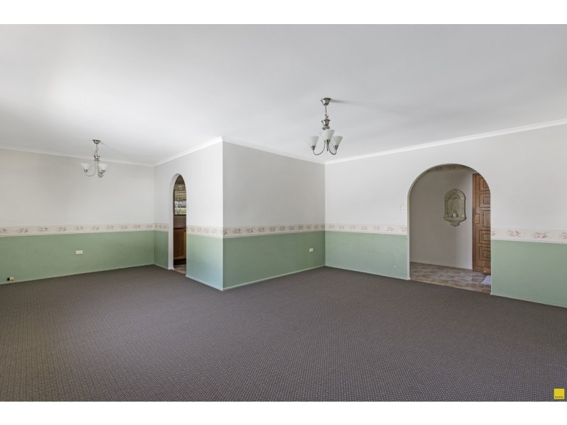 12 Valantine Road, Birkdale QLD 4159
