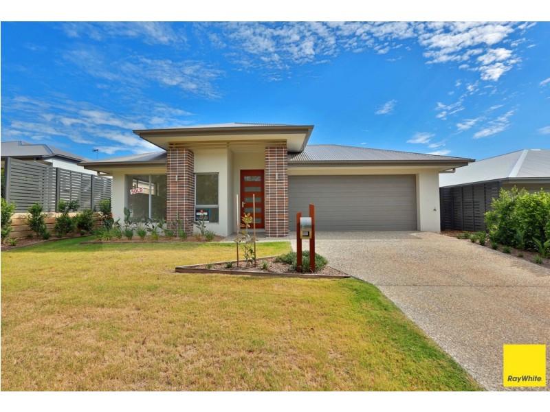 5 Bridgewater Crescent, Redland Bay QLD 4165