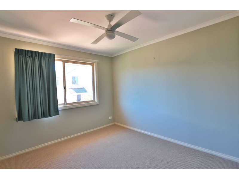 2/46-52 Longland Street, Cleveland QLD 4163
