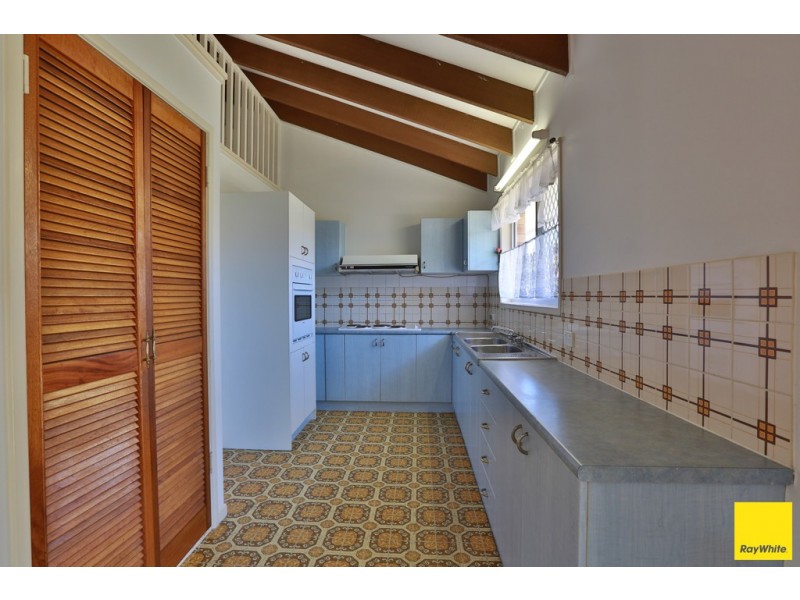 2 Yarrow Court, Cleveland QLD 4163
