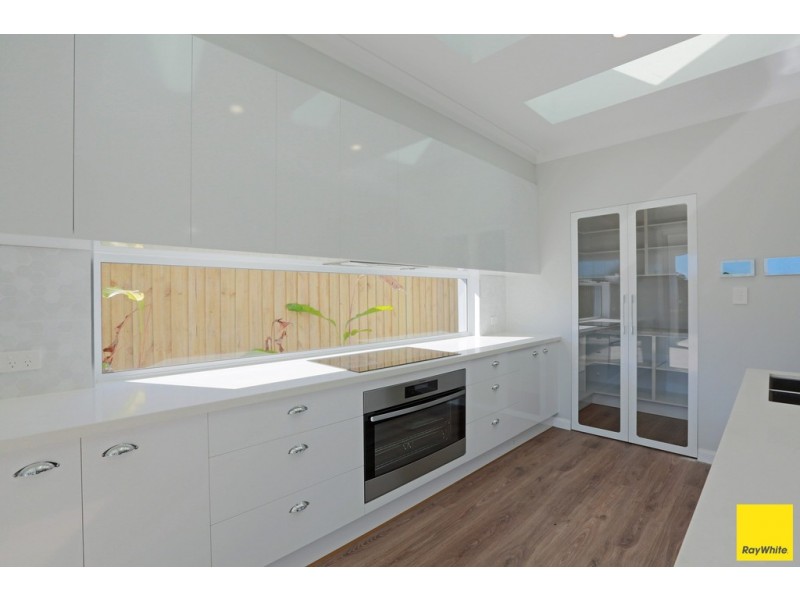 13 Seawater Street, Thornlands QLD 4164