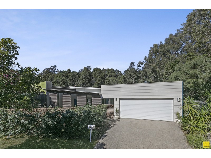 11 Serene Place, Birkdale QLD 4159