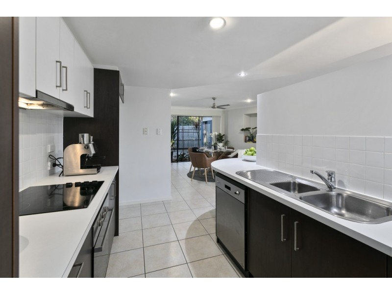 11 Serene Place, Birkdale QLD 4159