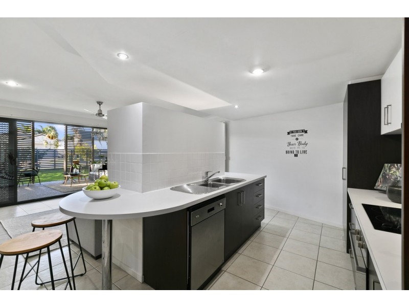 11 Serene Place, Birkdale QLD 4159