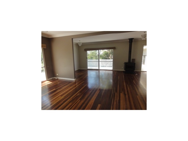 8 Avalon Road, Sheldon QLD 4157