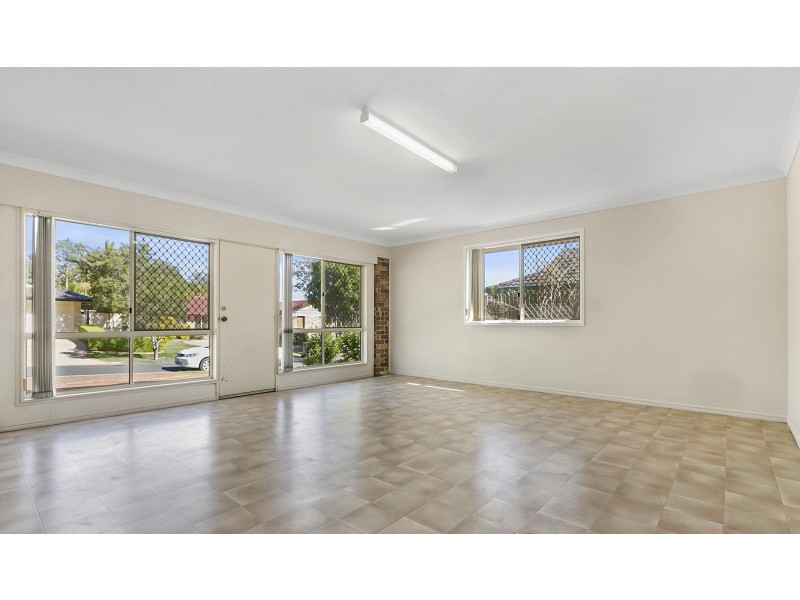 4 Morgan Close, Manly West QLD 4179