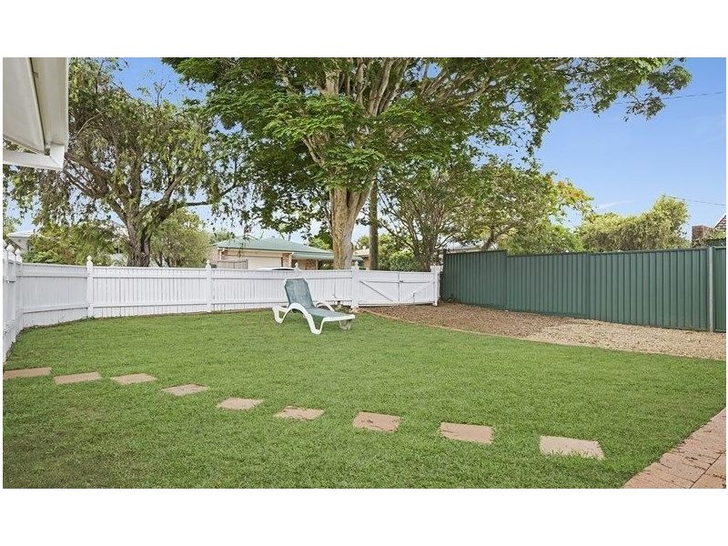 18 Boronia Street, Redland Bay QLD 4165