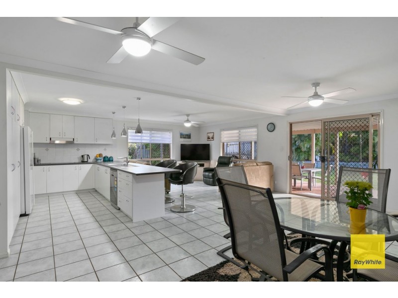 25 Lawn Terrace, Capalaba QLD 4157
