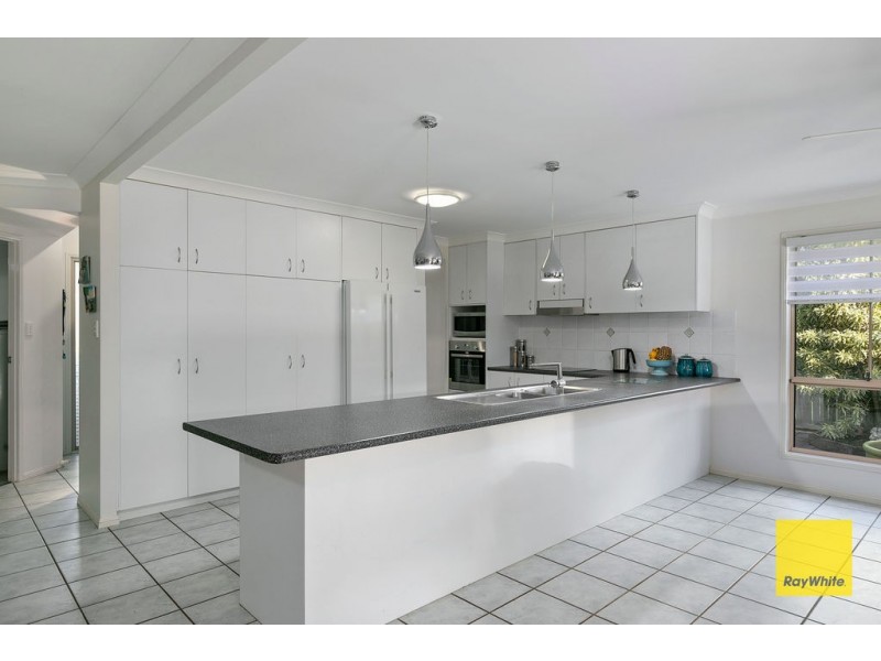 25 Lawn Terrace, Capalaba QLD 4157