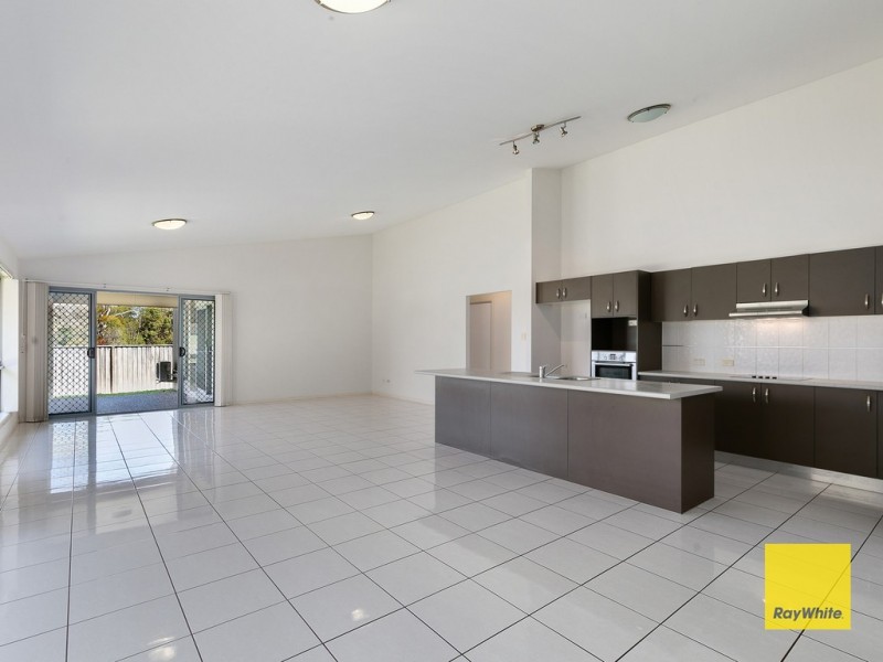 72 Ebony Crescent, Redland Bay QLD 4165