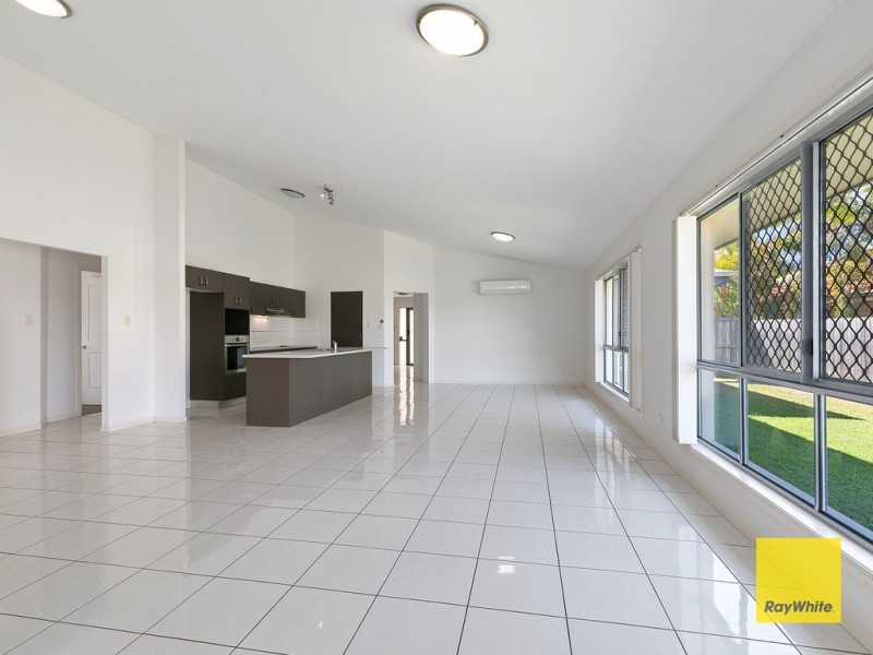 72 Ebony Crescent, Redland Bay QLD 4165