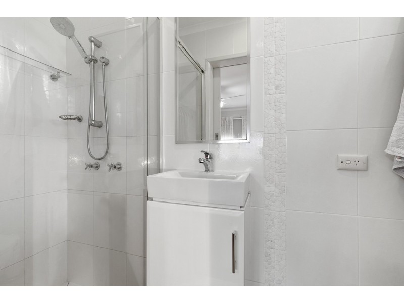 13 Kennedy Drive, Capalaba QLD 4157