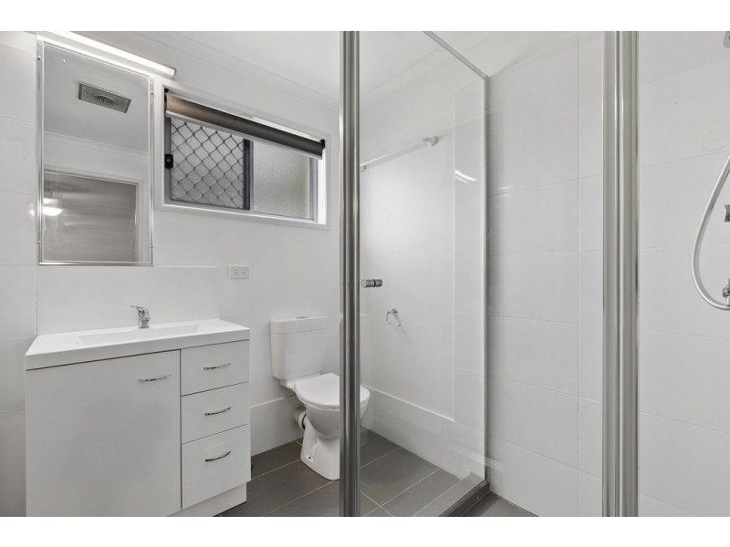 13 Kennedy Drive, Capalaba QLD 4157