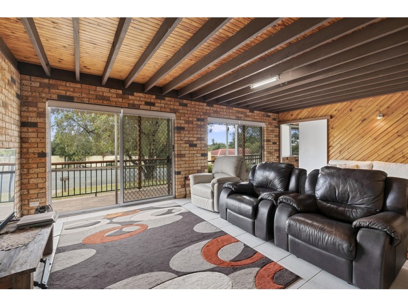 13 Kennedy Drive, Capalaba QLD 4157