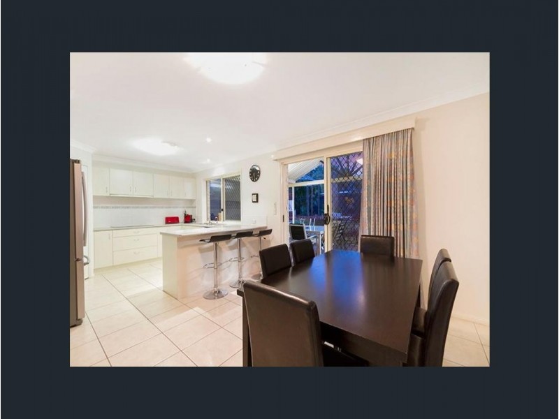 35 Underwood Street, Wakerley QLD 4154