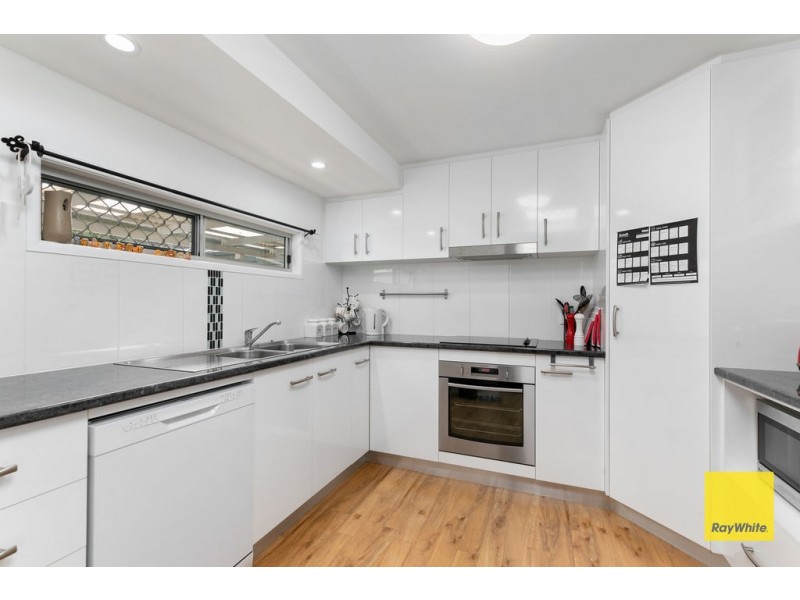 738 Old Cleveland Road East, Wellington Point QLD 4160