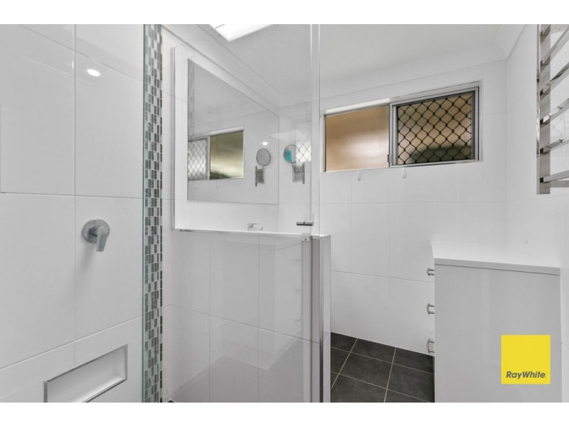 738 Old Cleveland Road East, Wellington Point QLD 4160
