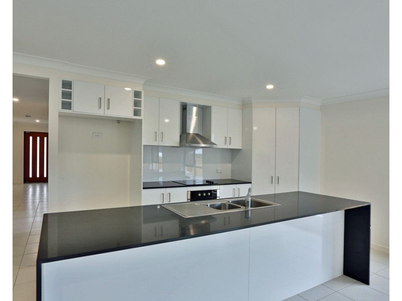 1 Bokhara Street, Thornlands QLD 4164