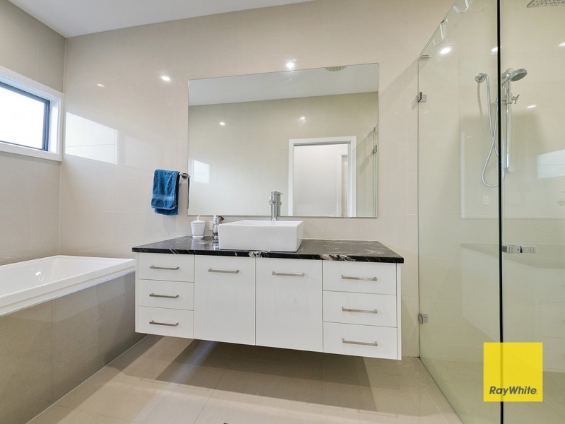 3a Sylvania St, Wellington Point QLD 4160