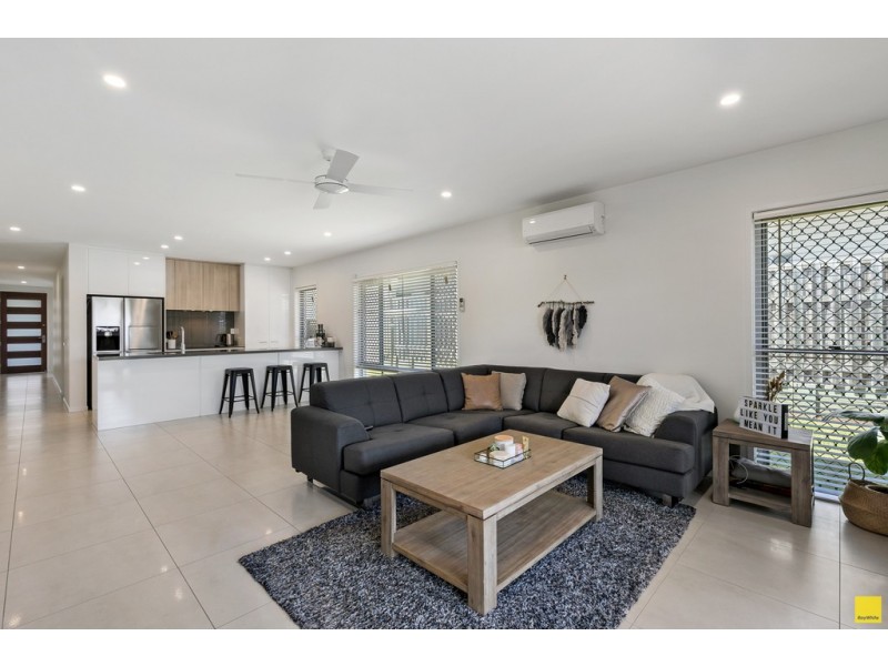 43 Girraween Crescent, Capalaba QLD 4157