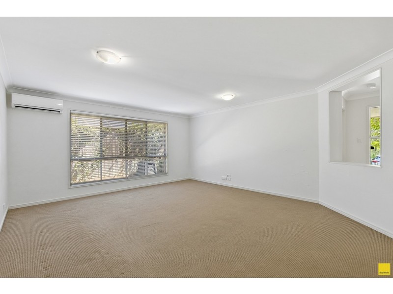 10 Dundee Crescent, Wakerley QLD 4154