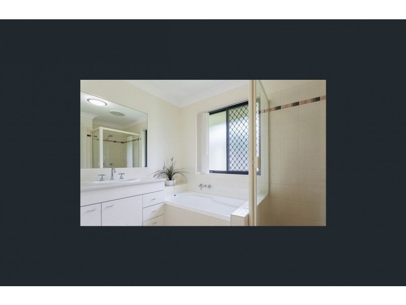 1 Letitia Close, Wakerley QLD 4154