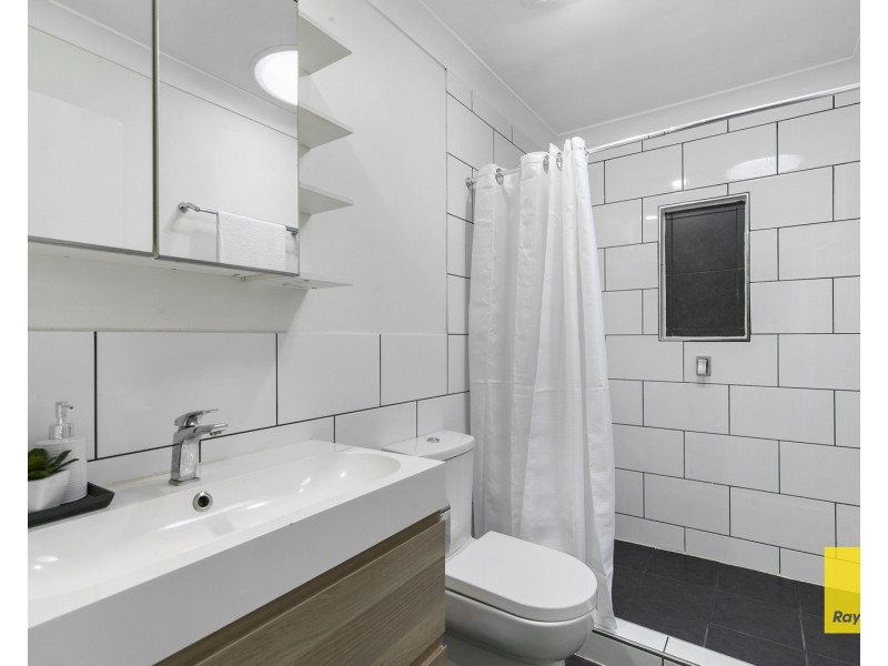 10 Lewisham Court, Birkdale QLD 4159