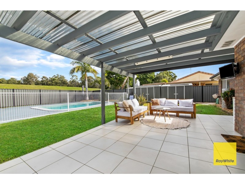 16 Terrier Street, Redland Bay QLD 4165
