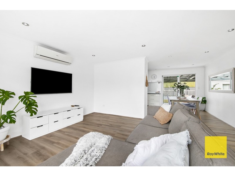 16 Terrier Street, Redland Bay QLD 4165