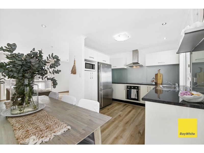 16 Terrier Street, Redland Bay QLD 4165