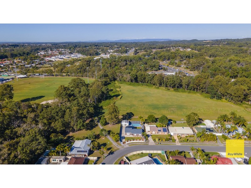 16 Terrier Street, Redland Bay QLD 4165