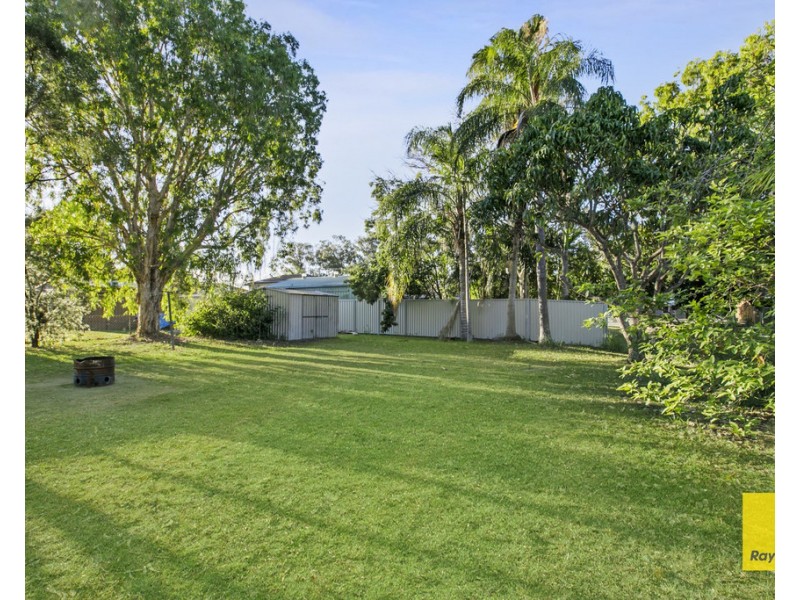 13 Boambilliee Street, Thorneside QLD 4158