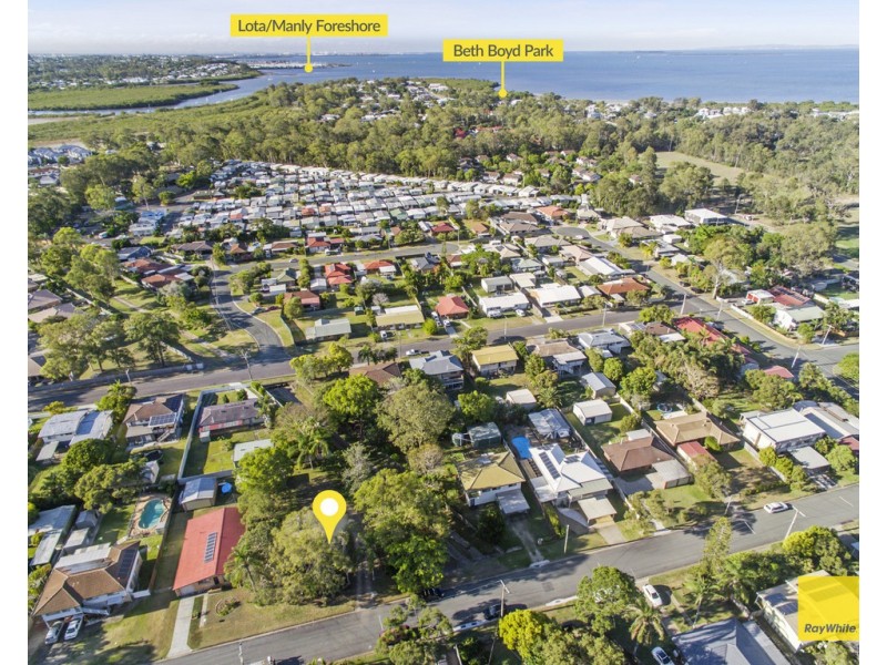 13 Boambilliee Street, Thorneside QLD 4158