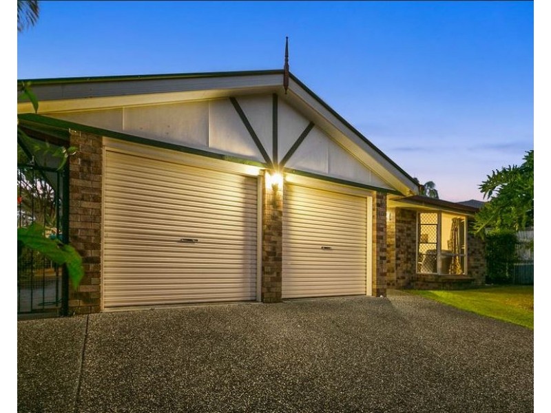 10 Lobelia Street, Birkdale QLD 4159