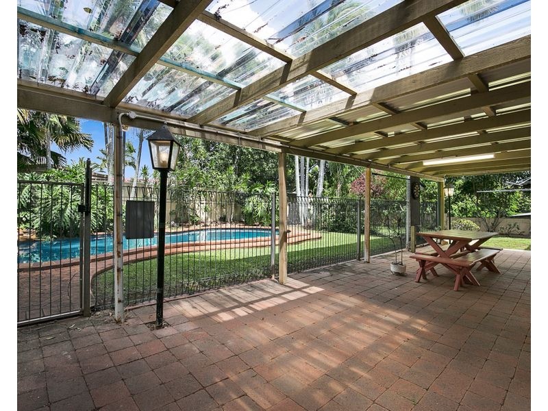 657 Old Cleveland Road East, Wellington Point QLD 4160