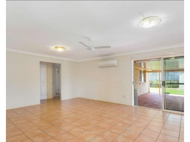 10 Farnham, Wellington Point QLD 4160