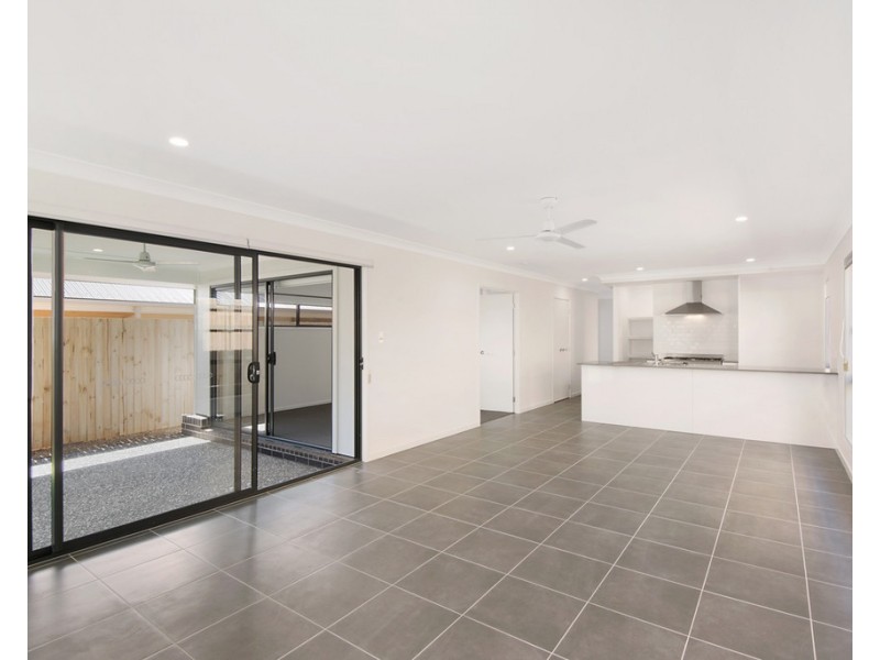 15 Rauburn Street, Thornlands QLD 4164